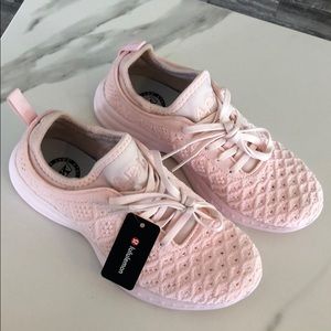 Women’s Techloom Phantom, APL shoe